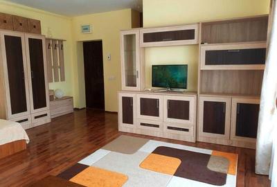 Garsonieră decomandată în Titan - 1