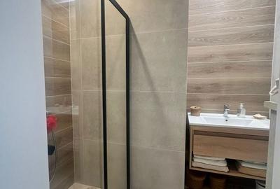 Apartament cu 3 camere decomandat în Viforâta - 2