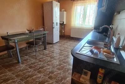 Apartament cu 3 camere Dambovita - 8