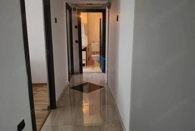 SUPER 4 cam Confort 1 Decomandat etaj 1 Mobilat Garii