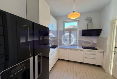 Casă individuală cu 8 camere cu Canalizare în Capitale - 28