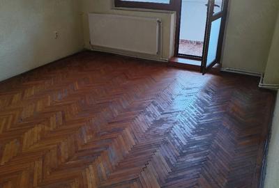 Apartament cu 2 camere decomandat în Ultracentral