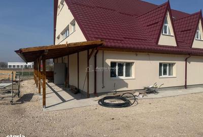 Casă cu 4 camere în Central - 6