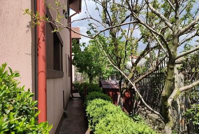 Casă cu 7 camere cu Teren 500 Mp în Central - 13