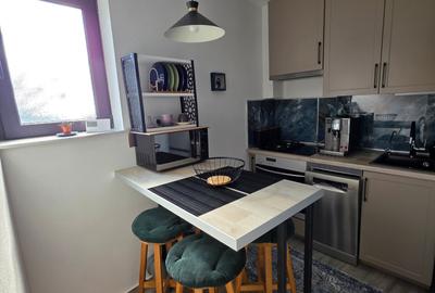 Duplex cu 3 camere cu Canalizare în 13 Septembrie - 14