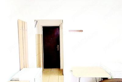 Garsonieră decomandată în Micro 14 - 3
