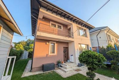 Casă individuală cu 4 camere cu Canalizare în Tunari