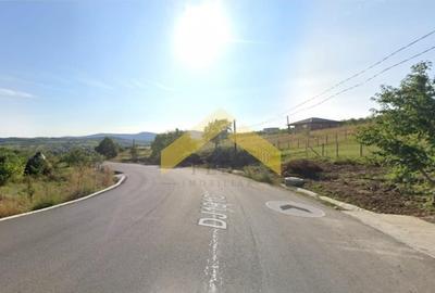 Teren intravilan de 1980 mp, în Meseșenii de Jos