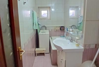 Apartament cu 2 camere decomandat în Rahova - 2