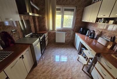De vanzare - casa mobilata utilata - zona Giurgiului - 16