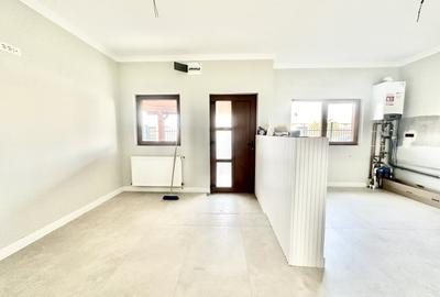 Duplex cu 4 camere cu toate utilitatile si cu asfalt -125 mp utili- Mosnita Noua - 4