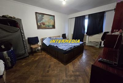 Apartament cu 4 camere decomandat în Cetate - 4