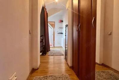 Apartament cu 4 camere decomandat, mobilat în Sărari - 3
