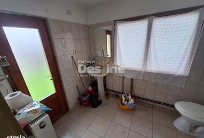 Casă cu 3 camere în Central - 1