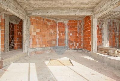 Casă cu 6 camere cu Teren 847 Mp în Hălchiu - 31