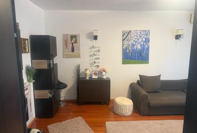 Apartament cu 2 camere decomandat în Prelungirea Ghencea - 2