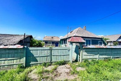 Casă cu 4 camere cu Teren 3000 Mp în Central - 3