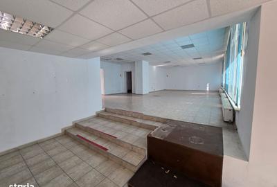 Spațiu comercial, de 150 mp, în Central - 5