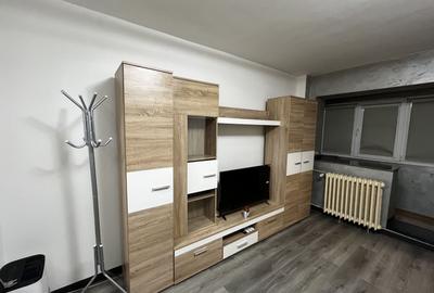 Garsonieră semidecomandată în Titan - 1