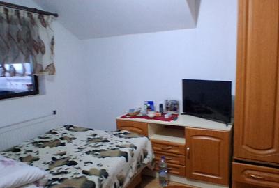 Casă cu 4 camere cu Teren 1200 Mp în Central - 4