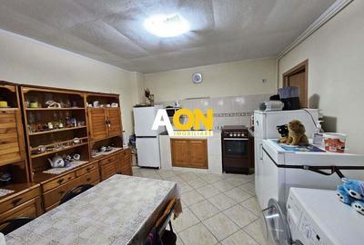 Casa 4 camere, 300 mp utili, 562 mp teren, zona Centru Casa 4 camere, 300 mp utili, 562 mp teren, zona Centru - 6