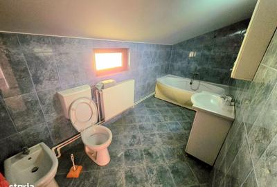 Casă cu 8 camere cu Teren 1146 Mp în Vânători - 7