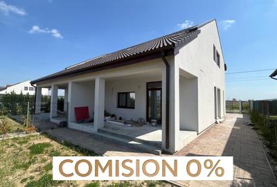 Duplex cu 5 camere cu Canalizare în Moșnița Nouă - 1