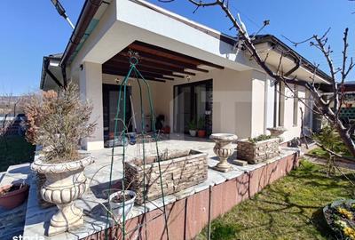 Casă cu 4 camere cu Teren 505 Mp în Baciu