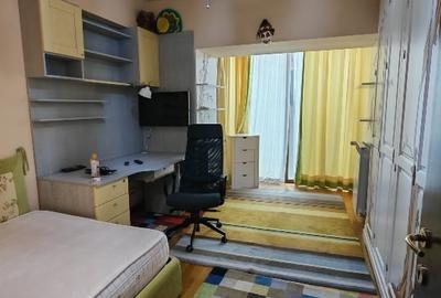 EXCLUSIVIST | Oază Urbană cu Curte Proprietate - Apartament 5 Camere, 3 Băi, 2 L - 10