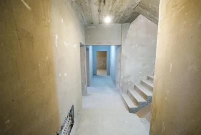 Casă cu 8 camere cu Canalizare în Romanești - 7