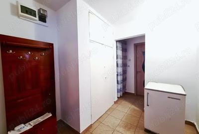 Apartament cu 2 camere decomandat în Micro 14 - 1