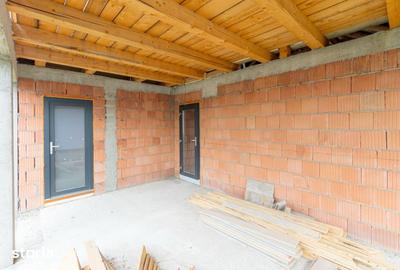 Casă cu 3 camere cu Teren 300 Mp în Sânmartin - 9