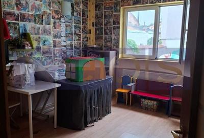 Casă individuală cu 8 camere cu Teren 365 Mp în Tineretului - 5