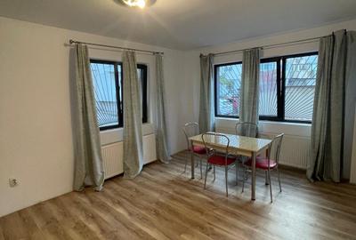 3 Camere Zona Faleza Nord Loc Parcare - 2