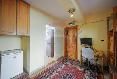 Apartament decomandat cu 3 camere, 70 mp, de vanzare - Zona Cantemir - 13