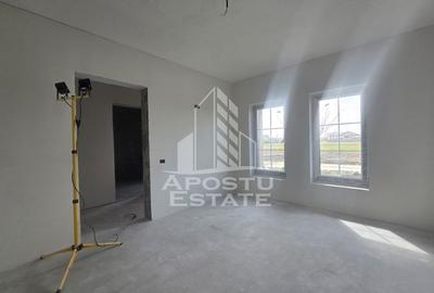 Jumatate de duplex pe parter cu 4 camere si 2 bai, Sag - 4