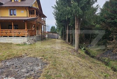 Spațiu comercial, de 360 mp, în Central - 4