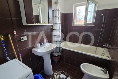 Apartament cu 3 camere semidecomandat, mobilat în Terezian - 9