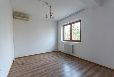 Casă individuală cu 16 camere cu Canalizare în Aviației - 29