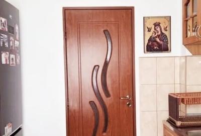 Persoană fizică  .Apartament 3 camere ,D, 71mp,Mircea cel Bătrân - 5