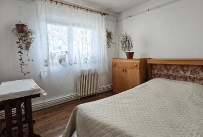 Apartament cu 3 camere decomandat în Nicolina - 3