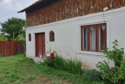 Casă cu 4 camere în Stâlpeni - 4