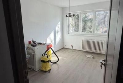 Emil Racovita etaj 1/10 -2camere renovat, fara risc seismic - 2