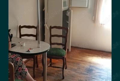 Inchiriez apartament - 2