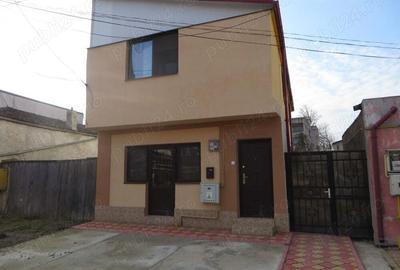 Casă cu 4 camere în Central - 3