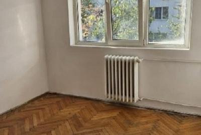 Apartament cu 3 camere decomandat în Titan - 7