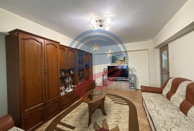 Apartament cu 4 camere decomandat în 1 Mai - 15