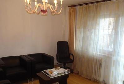 Inchiriez apartament 4 camere decomandat in Deva, et 3 Piata Inchiriez apartament 4 camere decomandat in Deva, et 3 Piata - 1