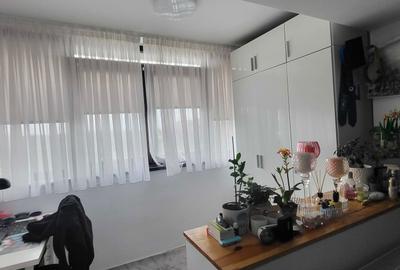Apartament cu 2 camere semidecomandat în Prelungirea Ghencea - 3