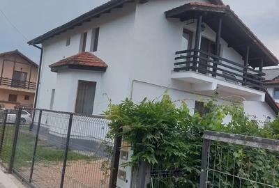 Casă cu 6 camere în Călimănești - 1